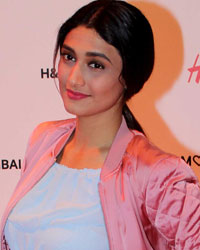 Ragini Khanna at Launch of Hennes and Mauritz Store