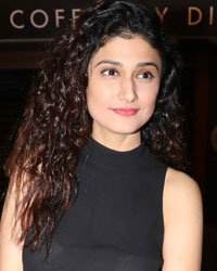 Ragini Khanna at Launch of Tanveers Book WET