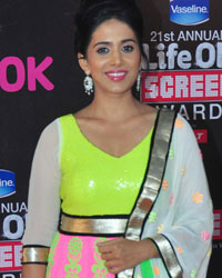 Sonali Kulkarni at Life OK Screen Awards 2015