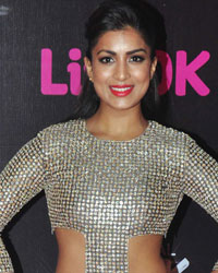 Pallavi Sharda at Life OK Screen Awards 2015