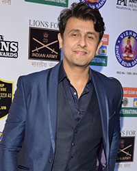 Sonu Nigam at Lions Gold Awards 2019