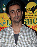 Kunal Kapoor at Luv Shuv Te Chicken PM