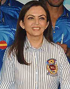 Mumbai Indian team with EFA Kids Mumbai Indian team with EFA Kids