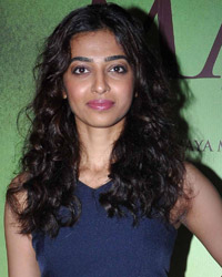 Radhika Apte at Manjhi The Mountain Man Trailer Launch