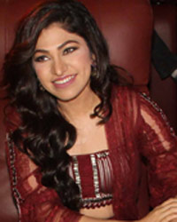 Khushali Kumar, Tulsi Kumar and Raftaar Khushali Kumar, Tulsi Kumar and Raftaar