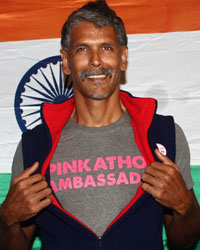 Milind Soman Wins Iron Man Award