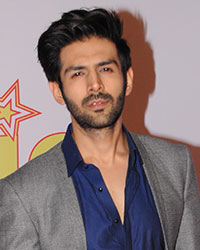 Kartik Aaryan at Mirchi Music Awards 2018