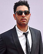 Yuvraj Singh at Miss India 2013 Red Carpet