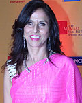Shobha De