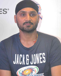 Harbhajan Singh at Mumbai Indians Players at Jack and Jones