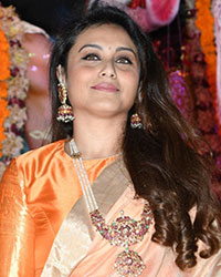 Rani Mukherjee at NBS Durga Puja Samiti Maha Navami Puja