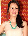 Vaishali Desai at Nanditas Art Works Auction