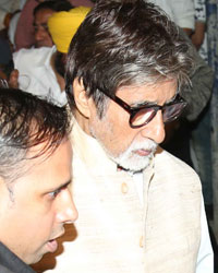 Amitabh Bachchan at Om Puri Funeral