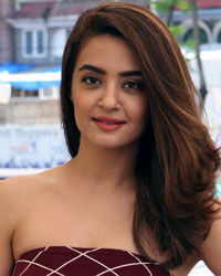 Surveen Chawla at Parched Movie Press Meet