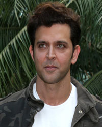 Hrithik Roshan at Pooja Hedge and Hrithik Promote Mohenjo Daro