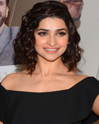 Prachi Desai at Prachi Desai Unveils Vivo V5 Business Mobile Phone