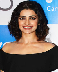 Prachi Desai at Prachi Desai Unveils Vivo V5 Business Mobile Phone