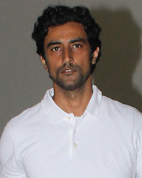 Kunal Kapoor at Prayer Meet for Nikhil Advani`s Mother