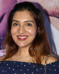 Tina Ahuja at Premiere of Rustom Film