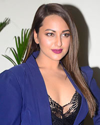 Sonakshi Sinha at Press Meet of Ittefaq Movie