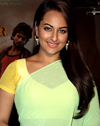 Sonakshi Sinha at R Rajkumar Trailer Launch