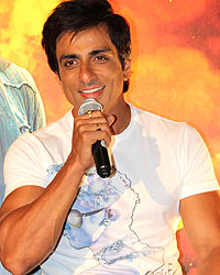 Sonu Sood at R Rajkumar Trailer Launch