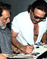 Photographer RT Chawla and Jackie Shroff