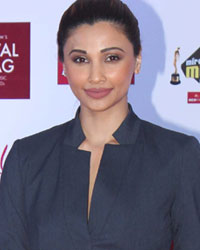 Daisy Shah at Radio Mirchi Awards 2017