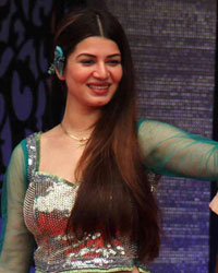 Kainaat Arora at Ram Kadam Dahi Handi 2014