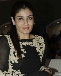 Raveena Tandon at Raveena Tandon Inaugurates IDW