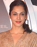 Isha Koppikar at Raymond Wiel Store Opening