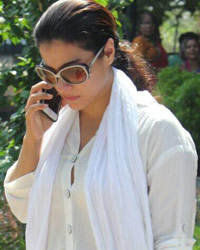 Kajol at Reema Lagoo Funeral