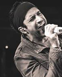 Farhan Akhtar at Rock On 2 Live Concert