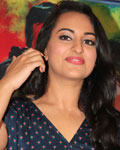 Sonakshi Sinha at Rowdy Rathore DVD Launch