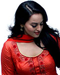 Sonakshi Sinha at Rowdy Rathore Promotion on CID