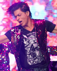 Shah Rukh Khan at SLAM The Tour at Chicago