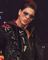 Shah Rukh Khan at SLAM The Tour at Vancouver