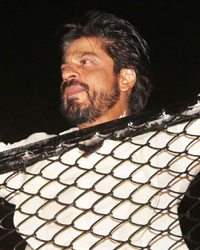 Shah Rukh Khan at SRK Waves to His Fans Outside Mannat