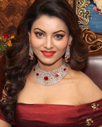 Urvashi Rautela at SUNAR Jewellery Launch