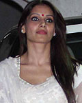 Bipasha Basu at Salmans Ganpati Celebrations