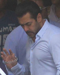 Salman Khan at Salman Leaving for Sessions Court to Furnish Bail