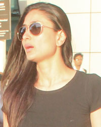 Kareena Kapoor at Salman and Kareena Return from Kashmir