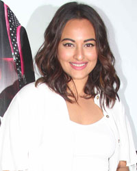 Sonakshi Sinha at Screening of Hollywood Film Deadpool