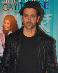 Hrithik Roshan at Sharafat Gayi Tel Lene Screening