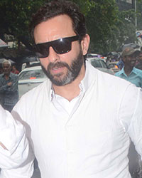 Saif Ali Khan at Shashi Kapoor Funeral