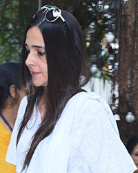 Tara Sharma at Shashi Kapoor Prayer Meet