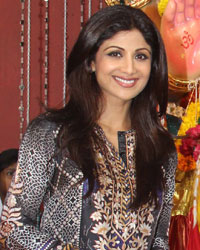 Shilpa Shetty at Shilpa Shetty Visits Andhericha Raja