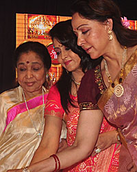 Launch of Dr.Veena Mundhra's album Shri Hari Vani Gita Album