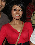 Kailash Kher's initiative friendly cricket match