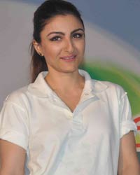 Soha Ali Khan at Soha and Kunal at Ariel Event